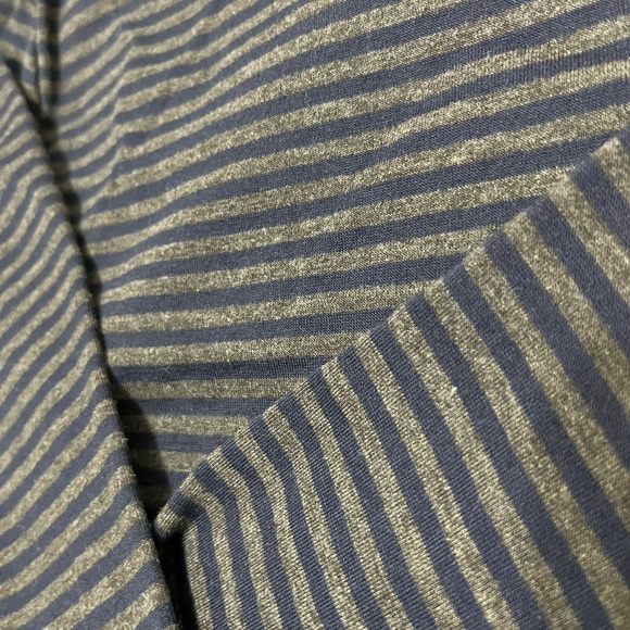 ROMWE STPL Stripped Crop Full Sleeve T, Size S, Condition is Brand New with Tag - Picture 3 of 3